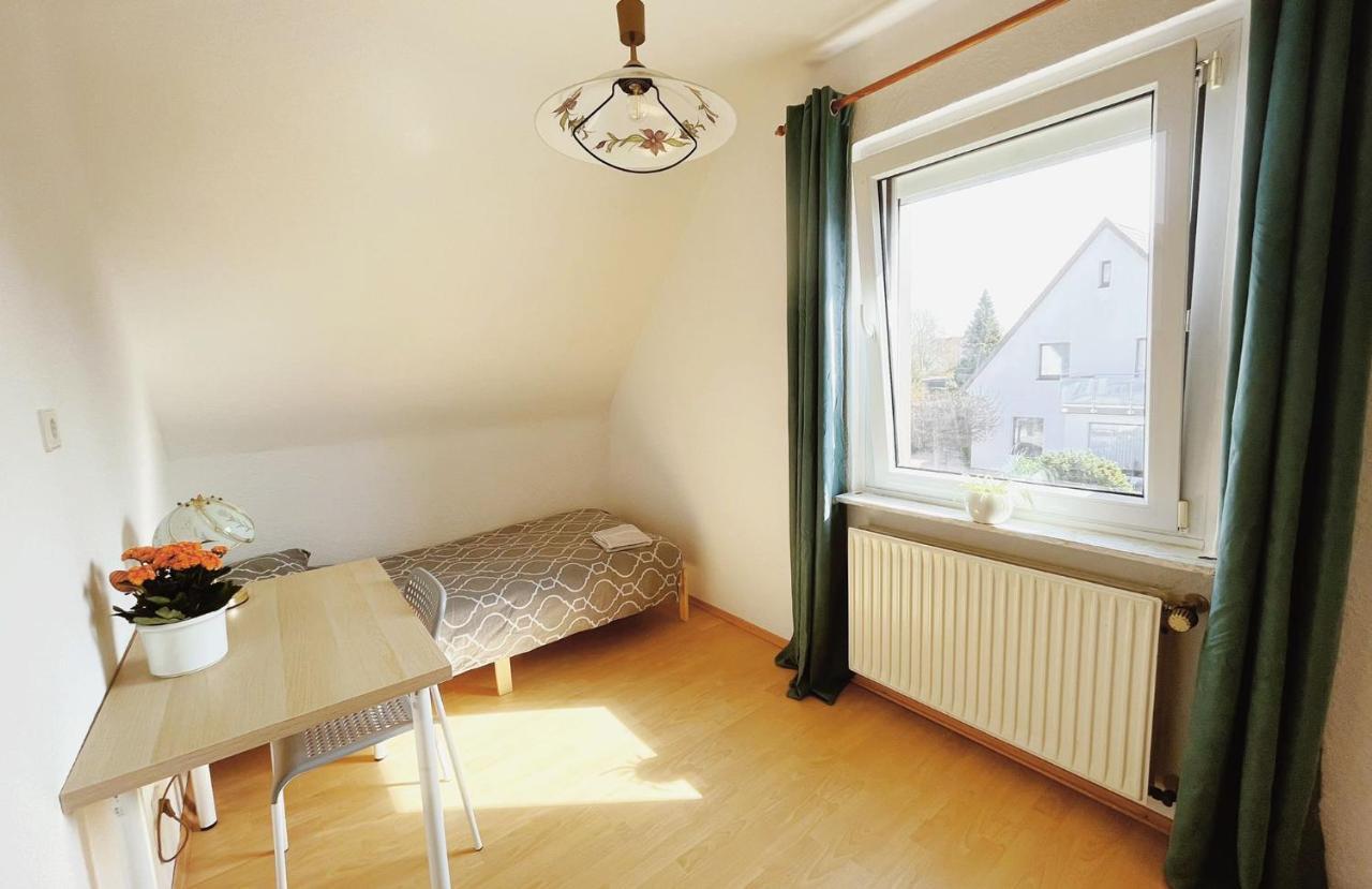 Messezimmer Laatzen 30880 Hannover Exterior foto